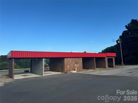 Corner Lot with High Visibility