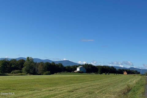 Versatile Land with Mountain Views