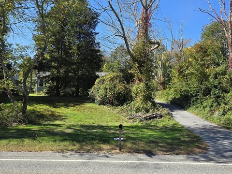 Land, Lakeville, MA