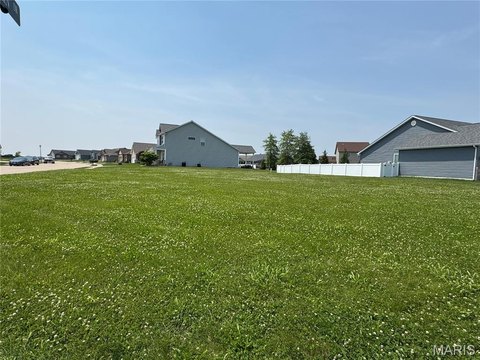 LAND - Troy, IL