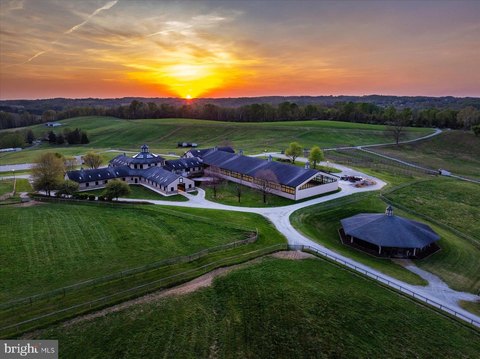Equestrian Property with Creek Frontage