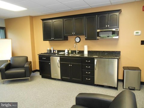 Cambridge MD Class A Office