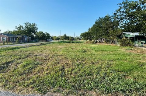 Residential Lot in Mineral Wells
