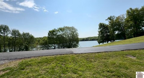 Waterfront Land Parcel in Eddyville