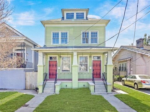 Craftsman Duplex in Historic Carrollton