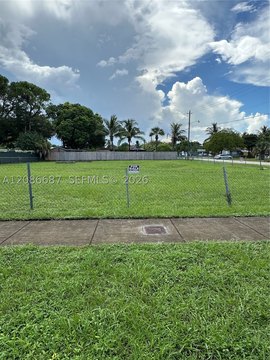 Land, Miami Gardens, FL