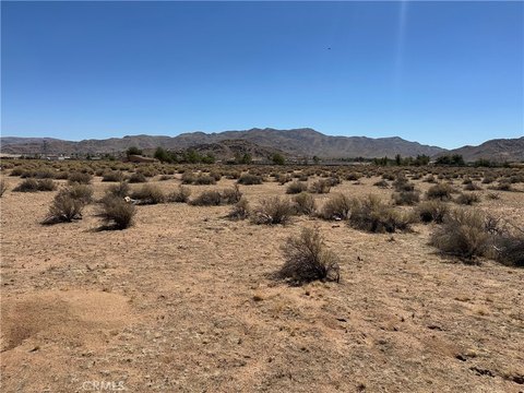 Spacious Apple Valley Land Parcel