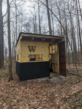 Wooded Hunting Land with Hunting Blind