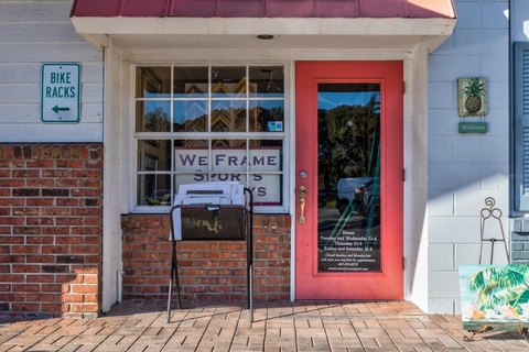 Retail Space Art Framing Business