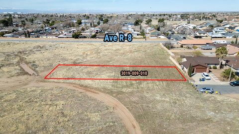 Residential Lot in Palmdale, CA
