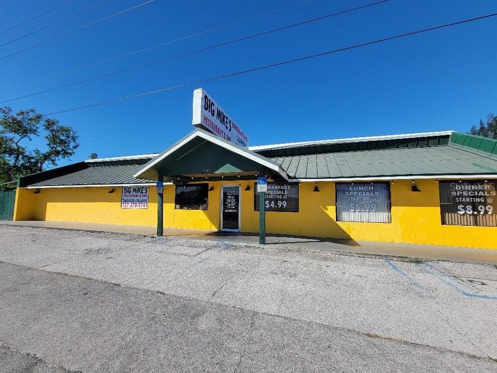 Turn-Key Diner on U.S. Highway