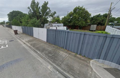 Residential Lot in East Hialeah