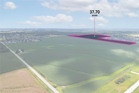 Development Land in Robins, Iowa