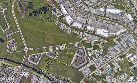 Houma Apartments on 12.15 Acres
