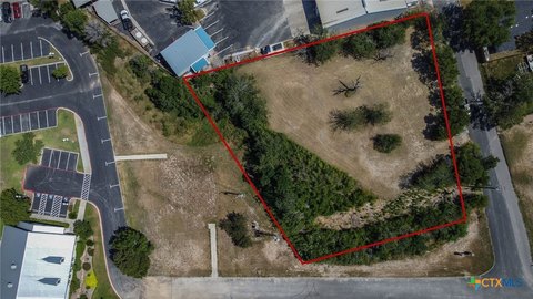 Seguin Commercial Lot For Sale