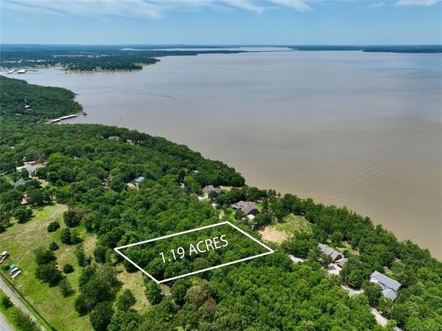 Lakeview Acre Lot in Eufaula