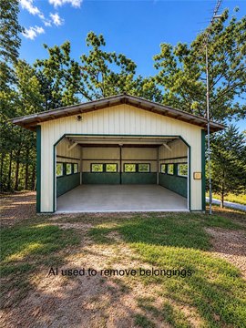 Recreational Land Parcel with Building