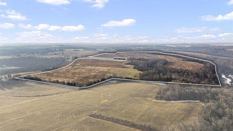 Road-Fronted Agricultural Land
