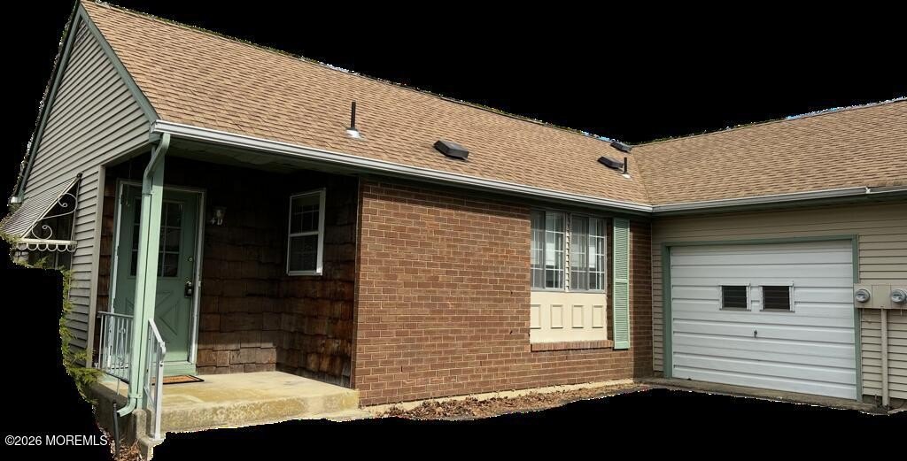Duplex in Crestwood Village