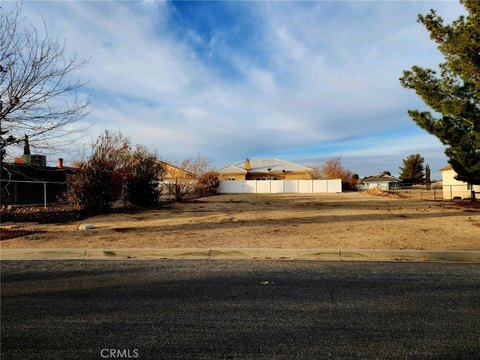 Helendale Land Near Community Amenities