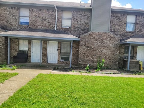 2-Bedroom Fourplex with Private Patios