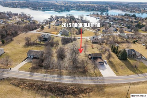 Gently Sloped Lake Community Lot