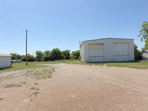 Industrial Land with Metal Workshop