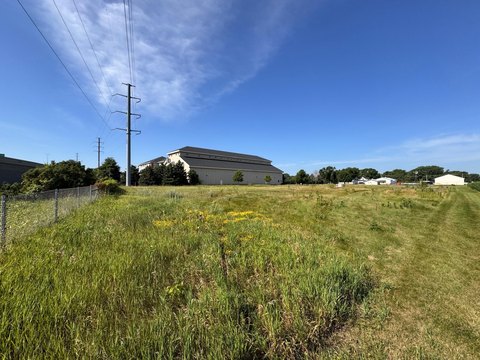 High-Visibility Commercial Land