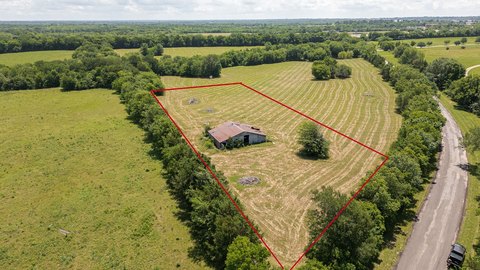 Agricultural Acreage with Large Barn