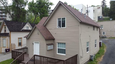 Six-Unit Multifamily Property Near WSU