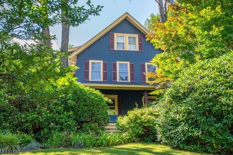 Two-Unit Multifamily Residence
