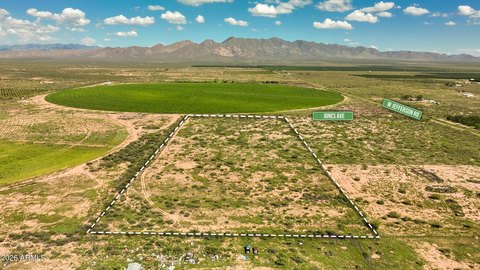 Land, Elfrida, AZ