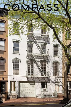 Double-Wide Townhouse Mixed-Use Building