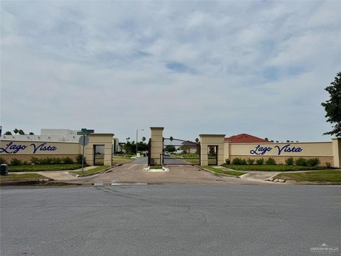 Vacant Lot in Gated Community