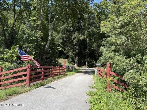Gated Recreation Land