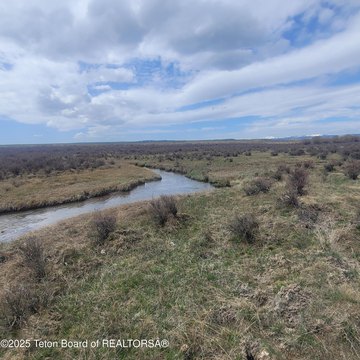 Wyoming Land with Live Water