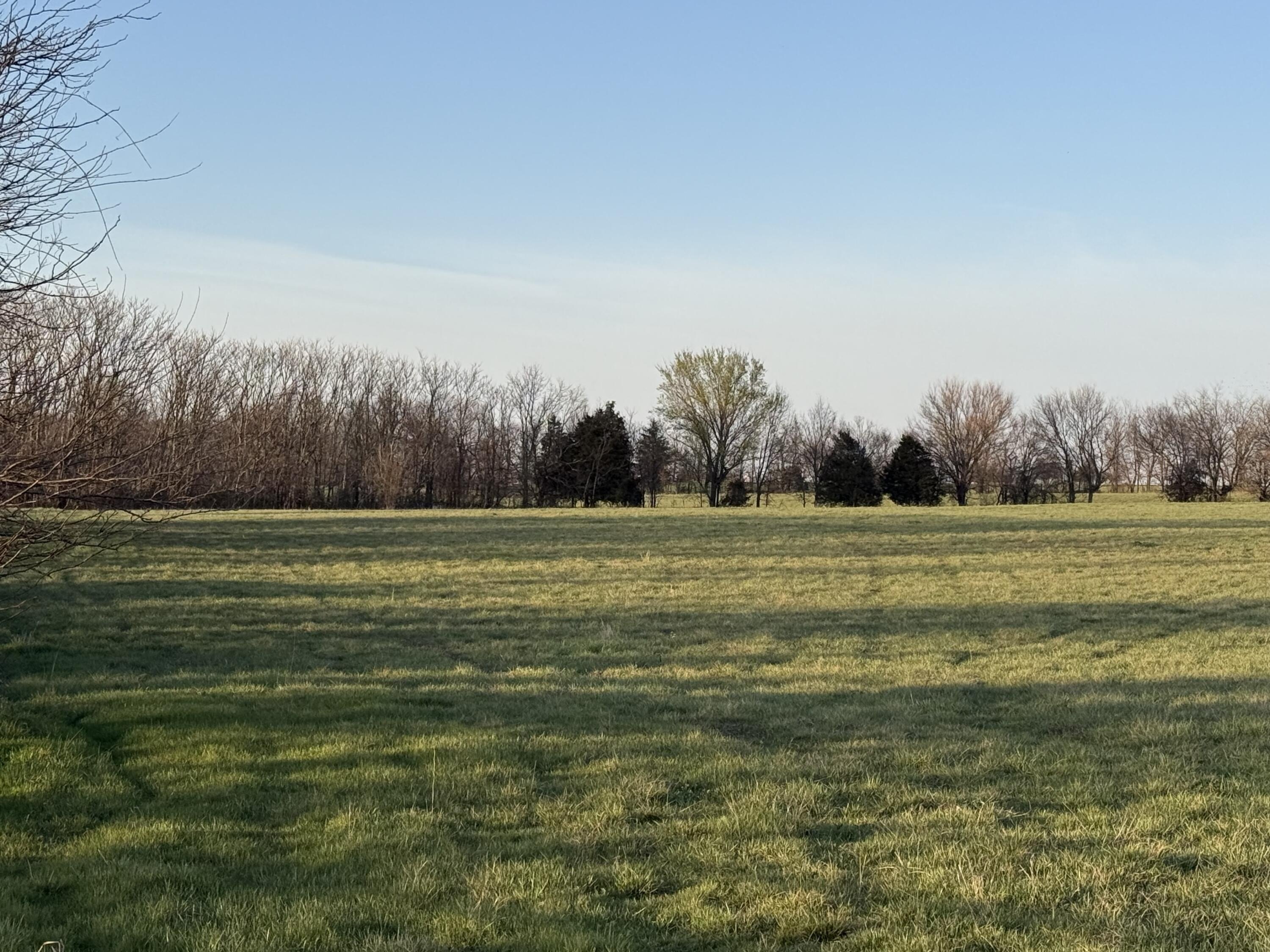 20 Acres Near I-44