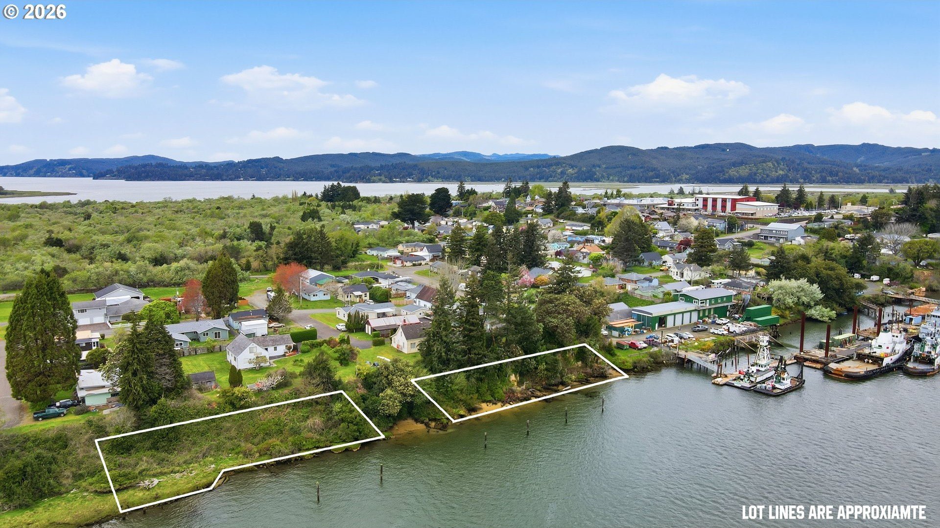 Waterfront Lot in Coos Bay
