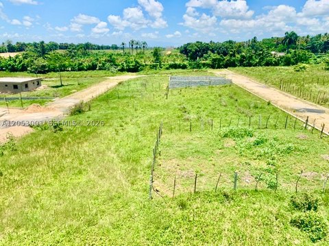 LAND - FL