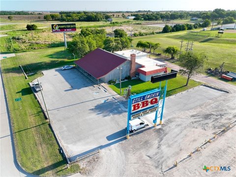 Commercial Property on I-35
