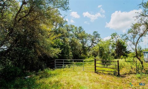 Versatile 18-Acre Land in Yoakum