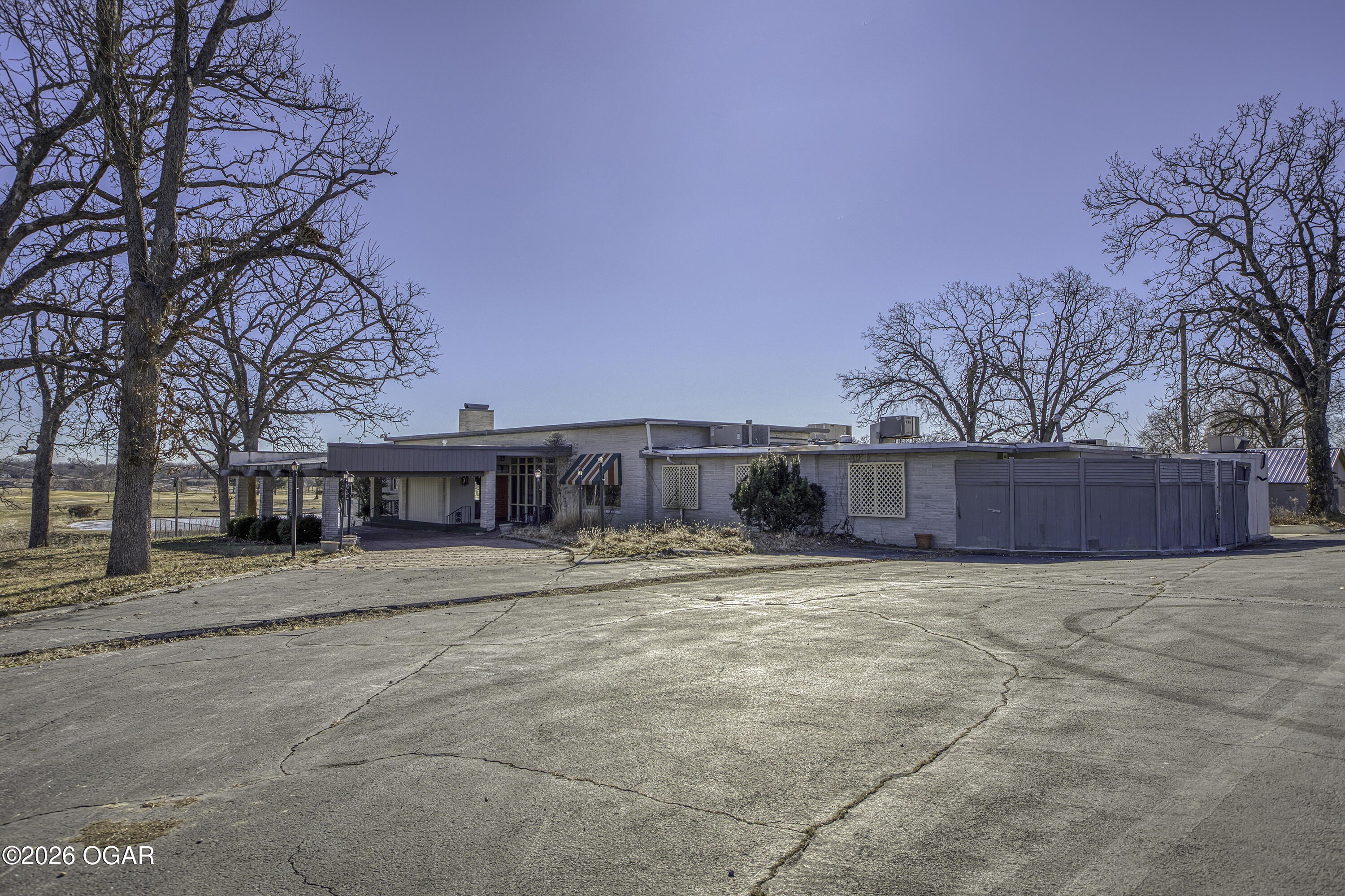 Carthage Commercial Building For Sale