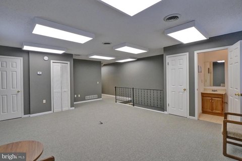Corner Upper Office Condo