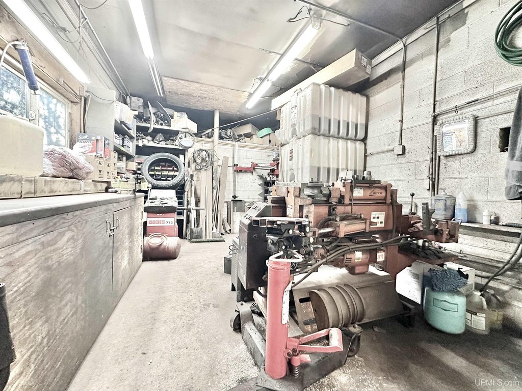 Picture 4