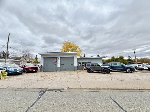 Automotive Service Shop with Two Doors