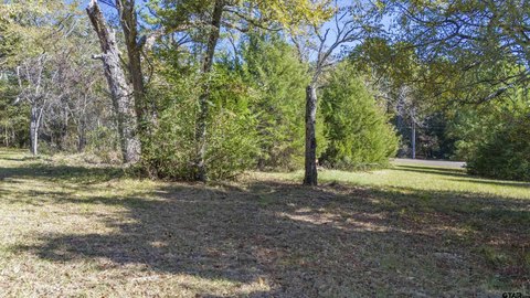 Residential Lot in Quiet Cul-de-Sac