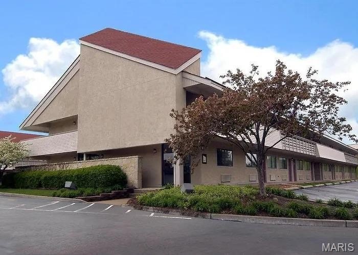 Bridgeton Hotel Near Airport