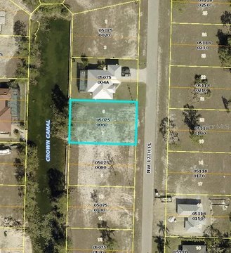 Waterfront Lot with 80 Feet of Water