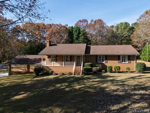 Spacious Home with Large Workshop