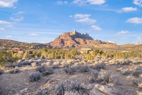 Anasazi Subdivision Lot Near Zion